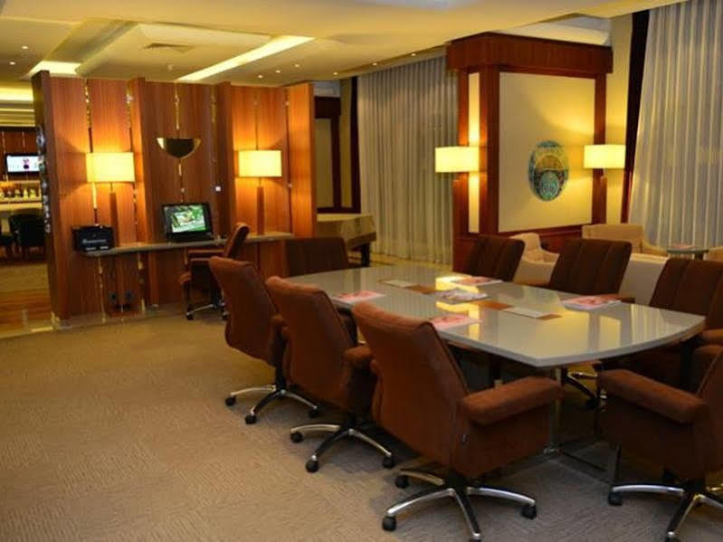 Anemon Grand Manisa Otel Buitenkant foto